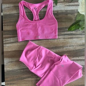 Alo Yoga Paradise pink set